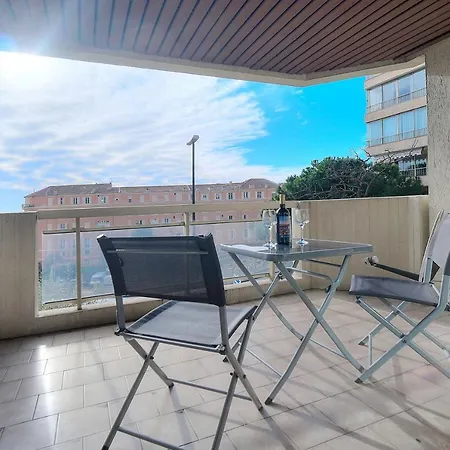 Apartment Very Pleasant 2 Garage Near The Beaches *